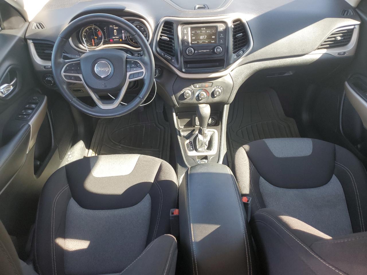 JEEP GRAND CHEROKEE SPORT