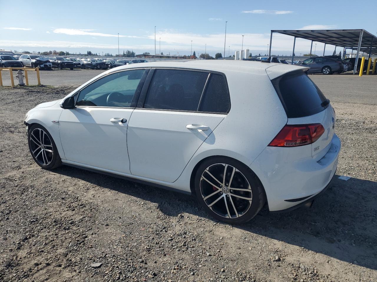 VOLKSWAGEN GOLF GTI