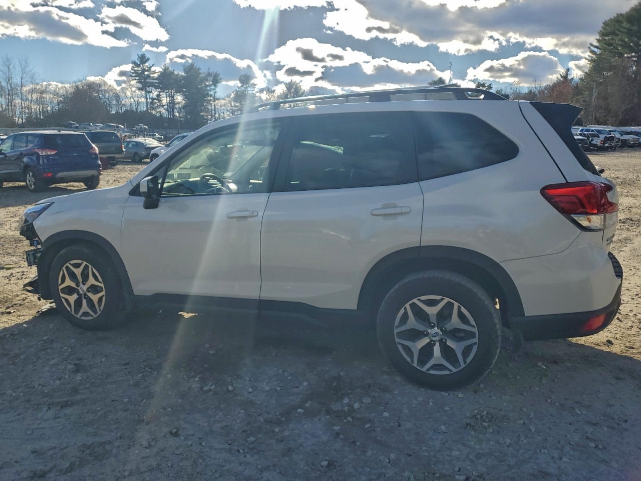 SUBARU FORESTER PREMIUM