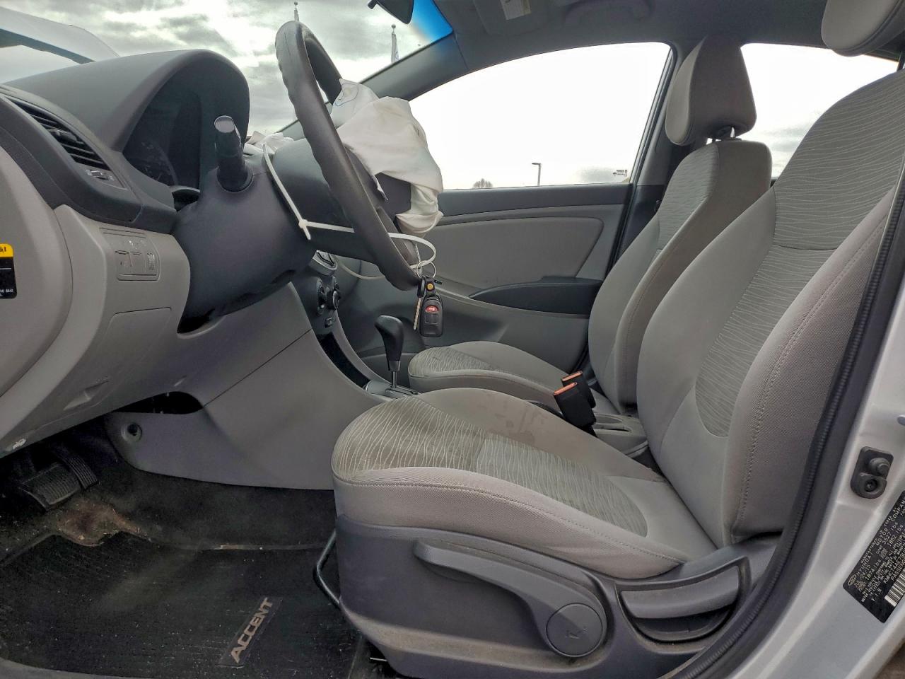 Lot #3305423446 2016 HYUNDAI ACCENT SE