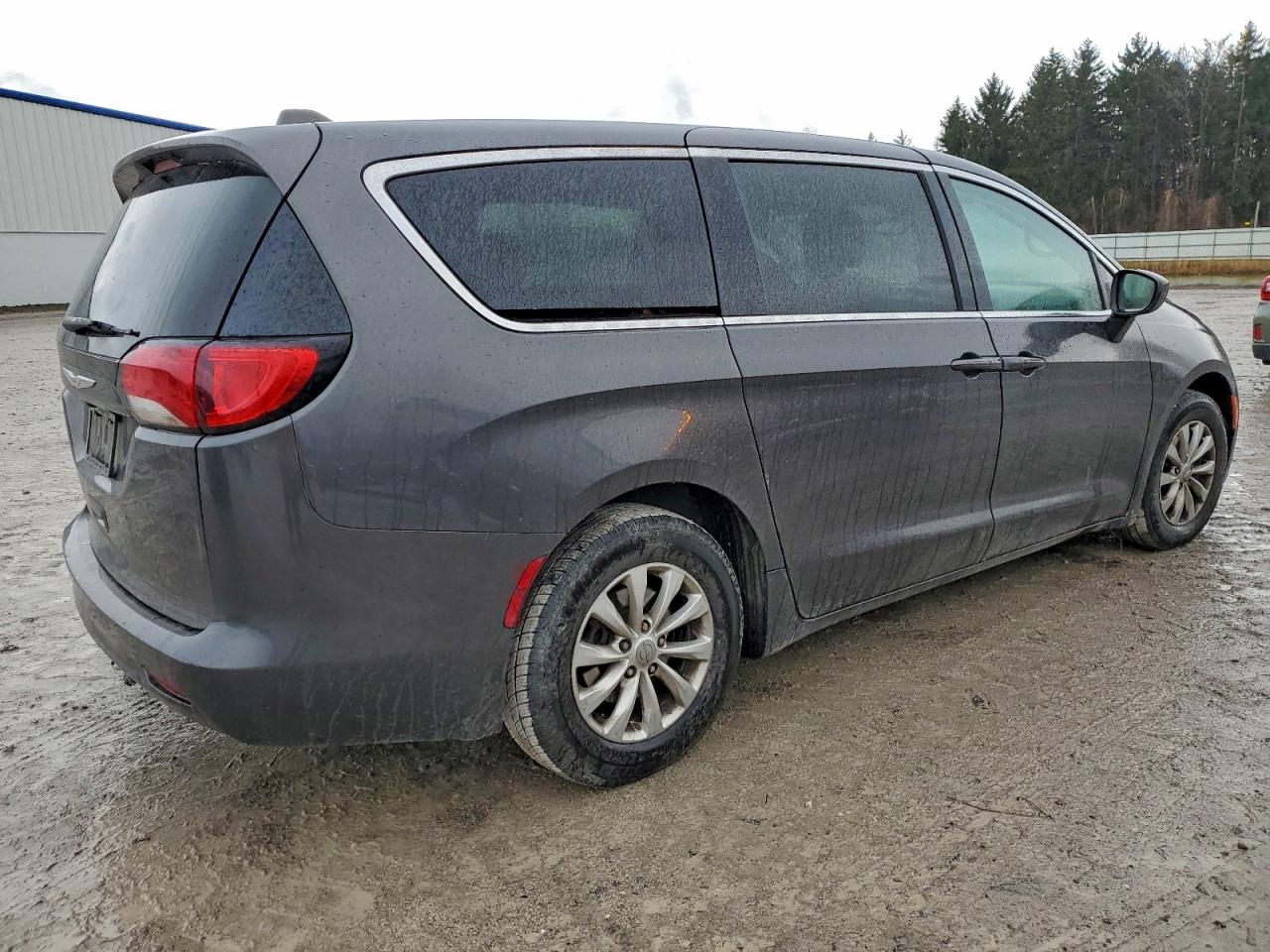 CHRYSLER PACIFICA TOURING