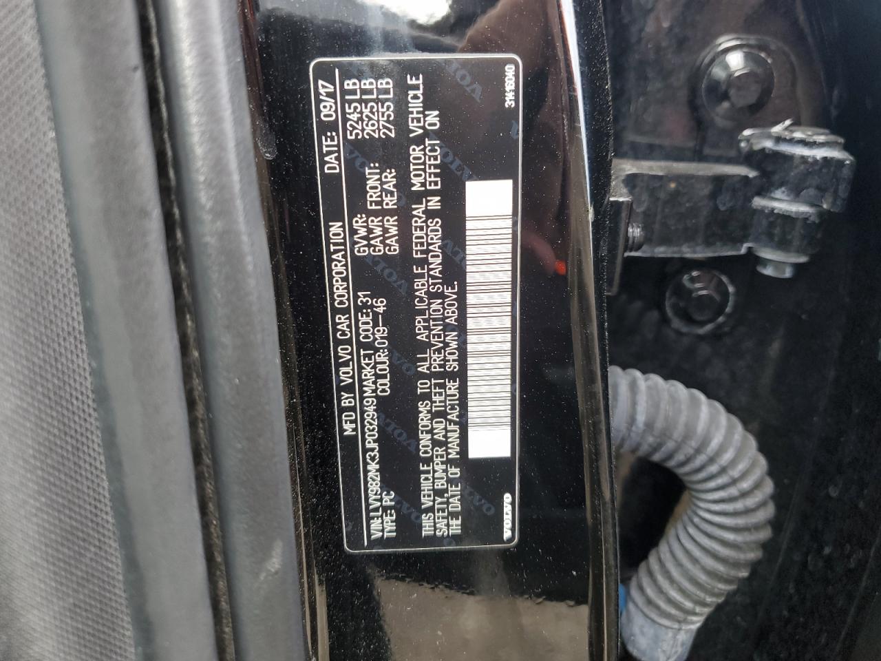 VOLVO S90 T5 MOMENTUM