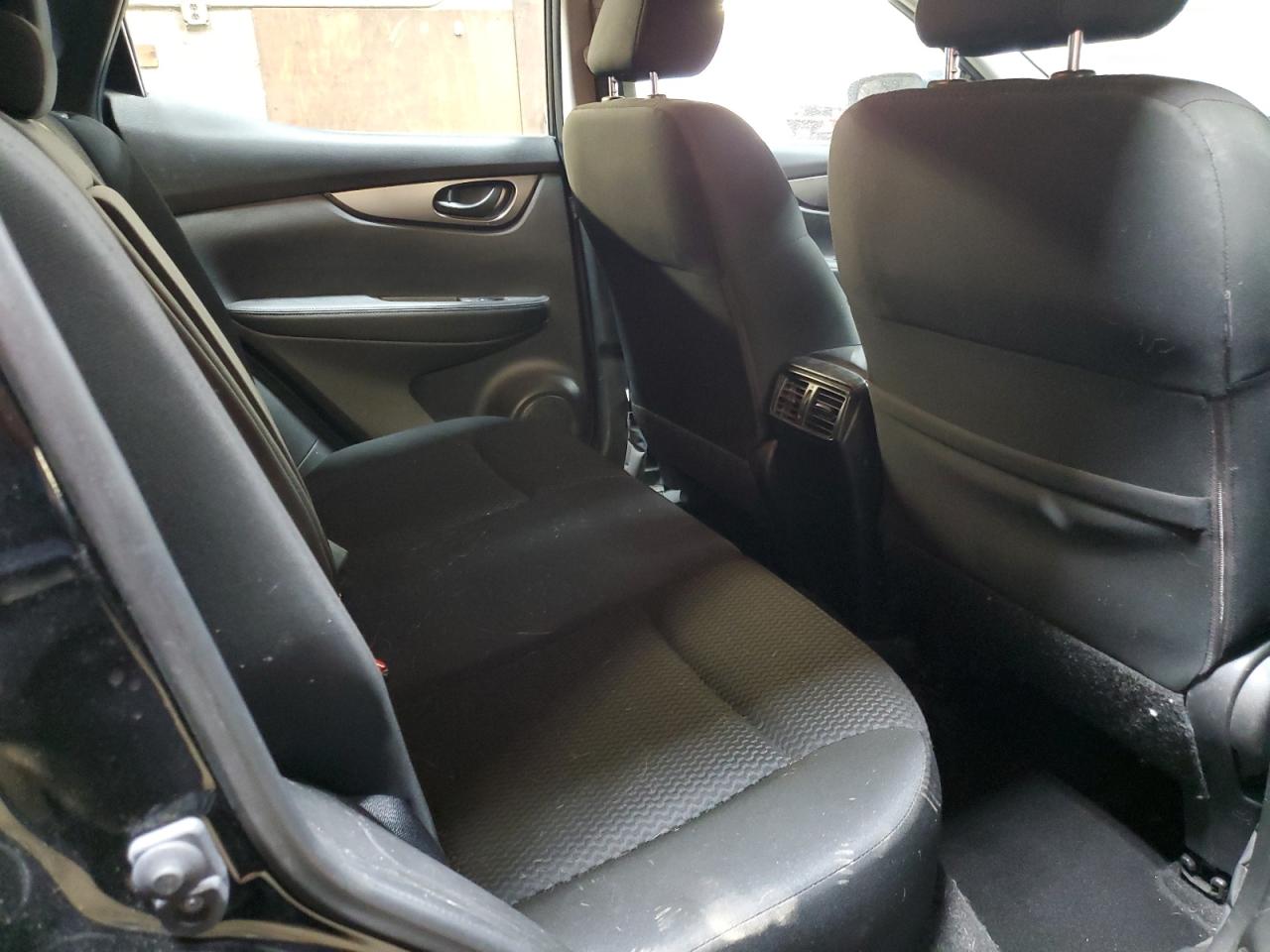 NISSAN ROGUE SPORT S