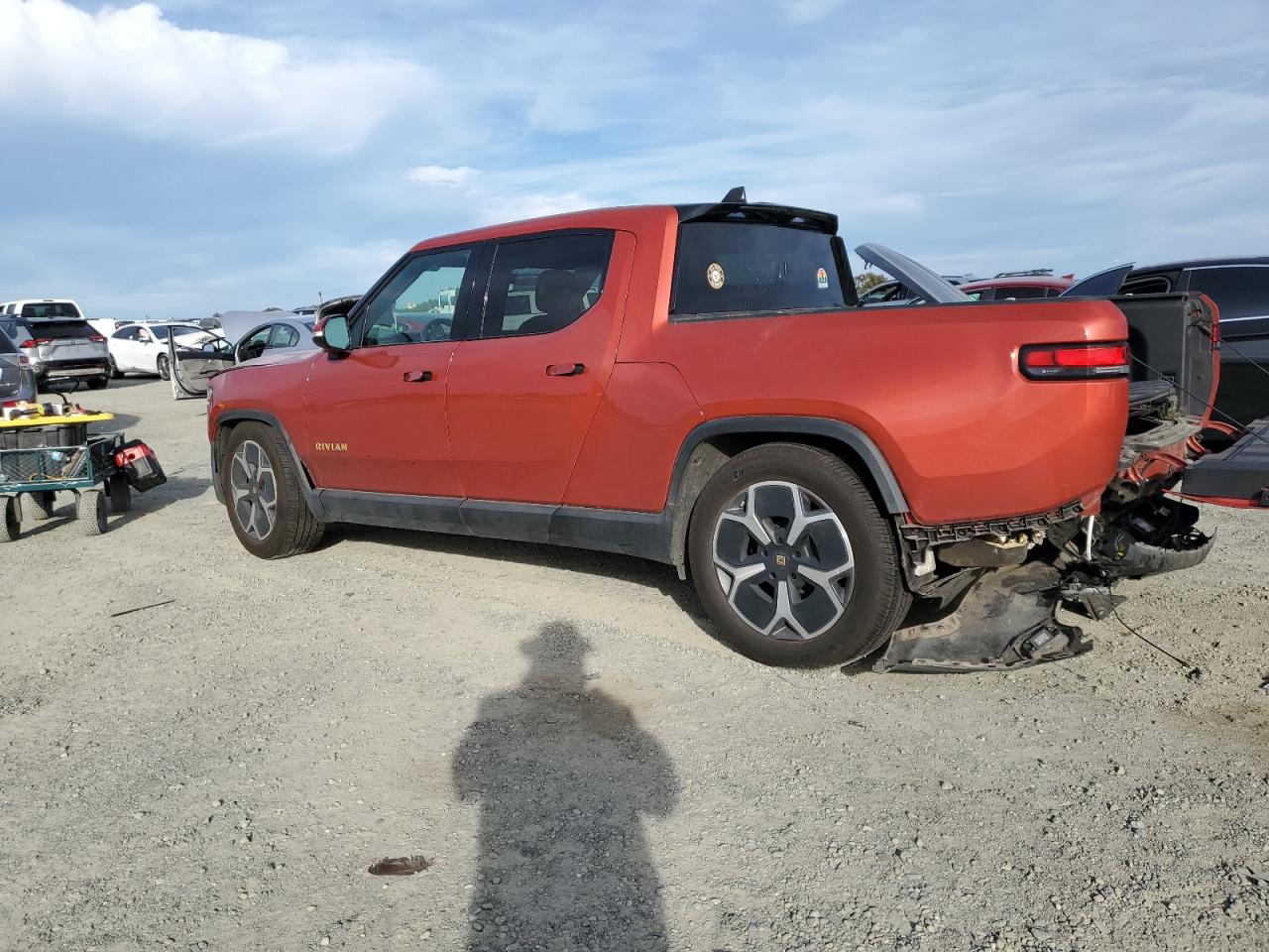RIVIAN R1T ADVENTURE