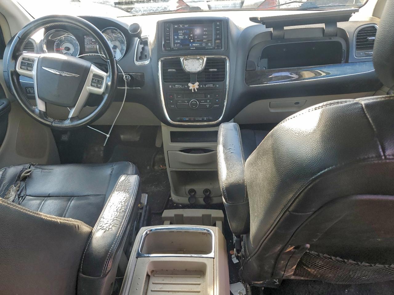 CHRYSLER TOWN & COUNTRY TOURING