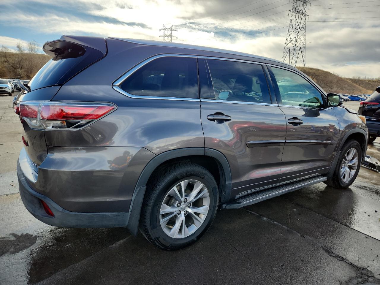 TOYOTA HIGHLANDER XLE