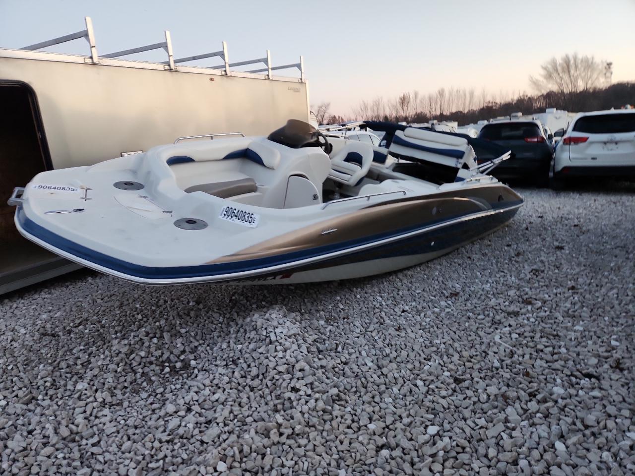 Lot #3291463528 2007 TRACKER BOAT