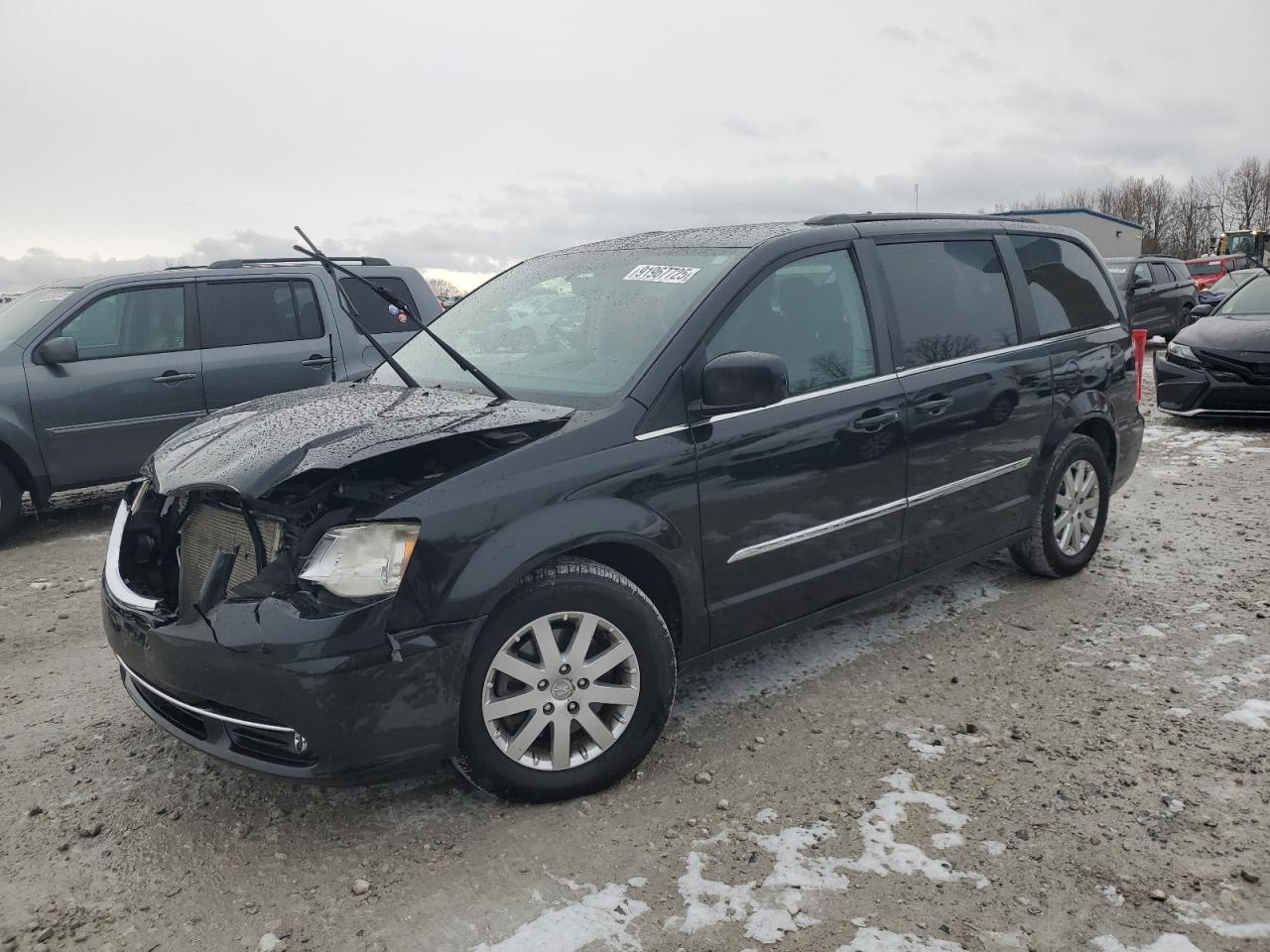 CHRYSLER TOWN & COUNTRY TOURING