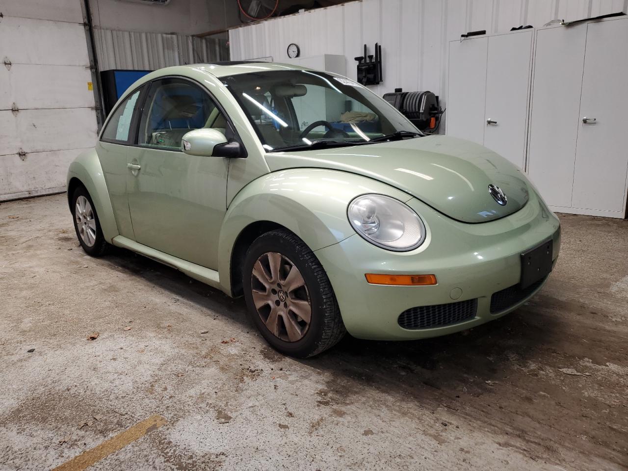 Lot #3285595307 2008 VOLKSWAGEN NEW BEETLE