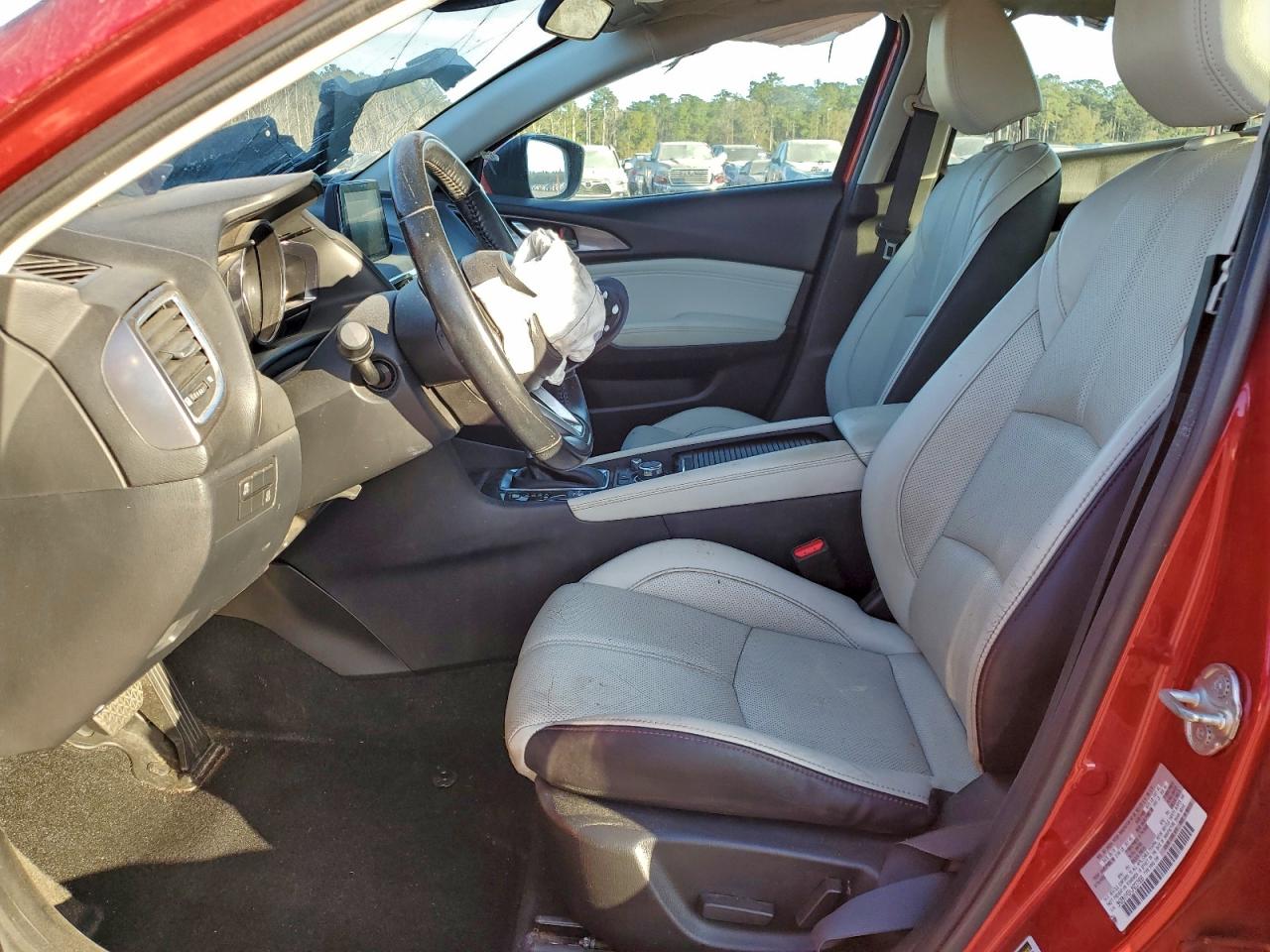 MAZDA 3 GRAND TOURING