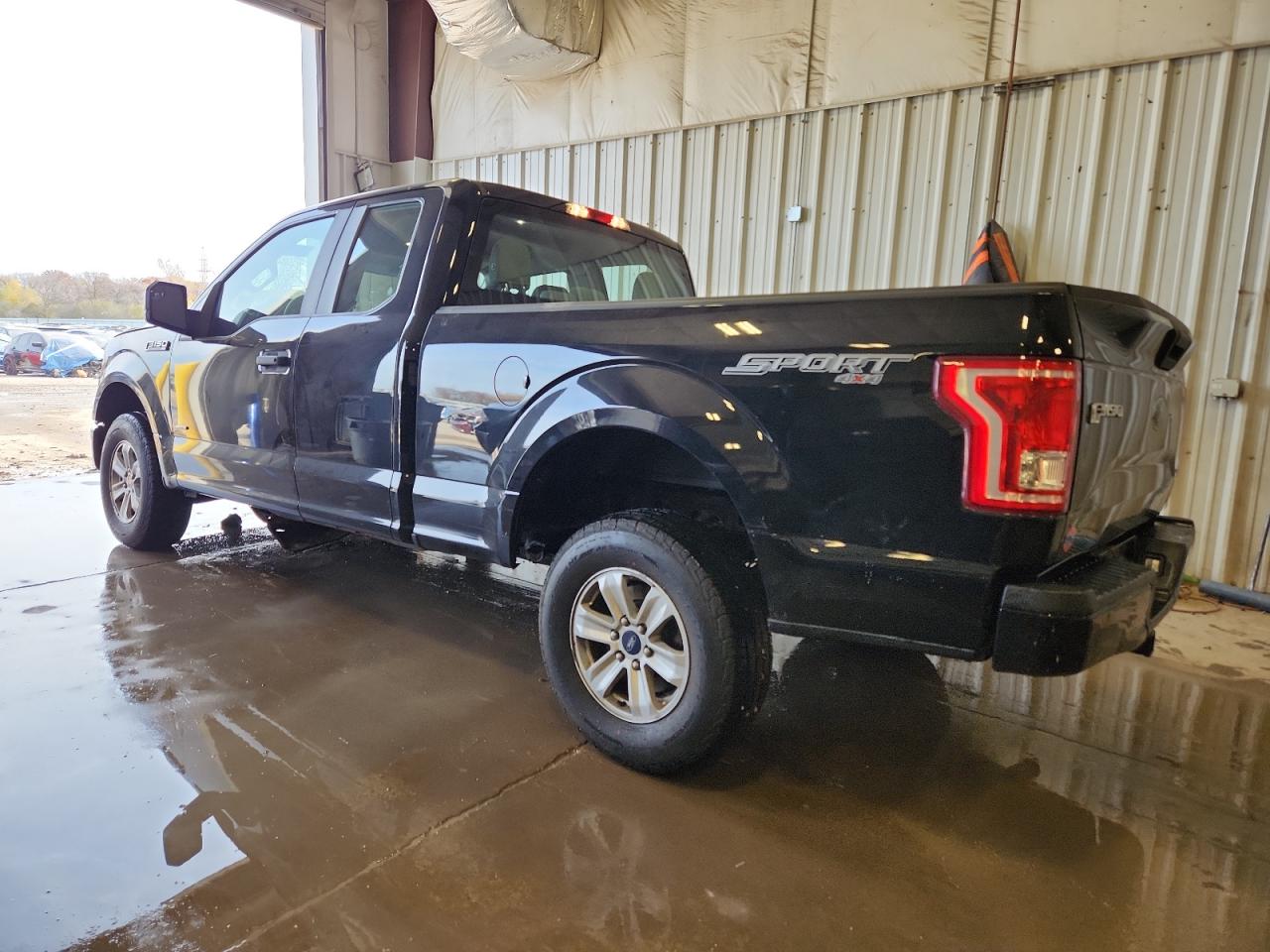 FORD F-150 SUPER CAB