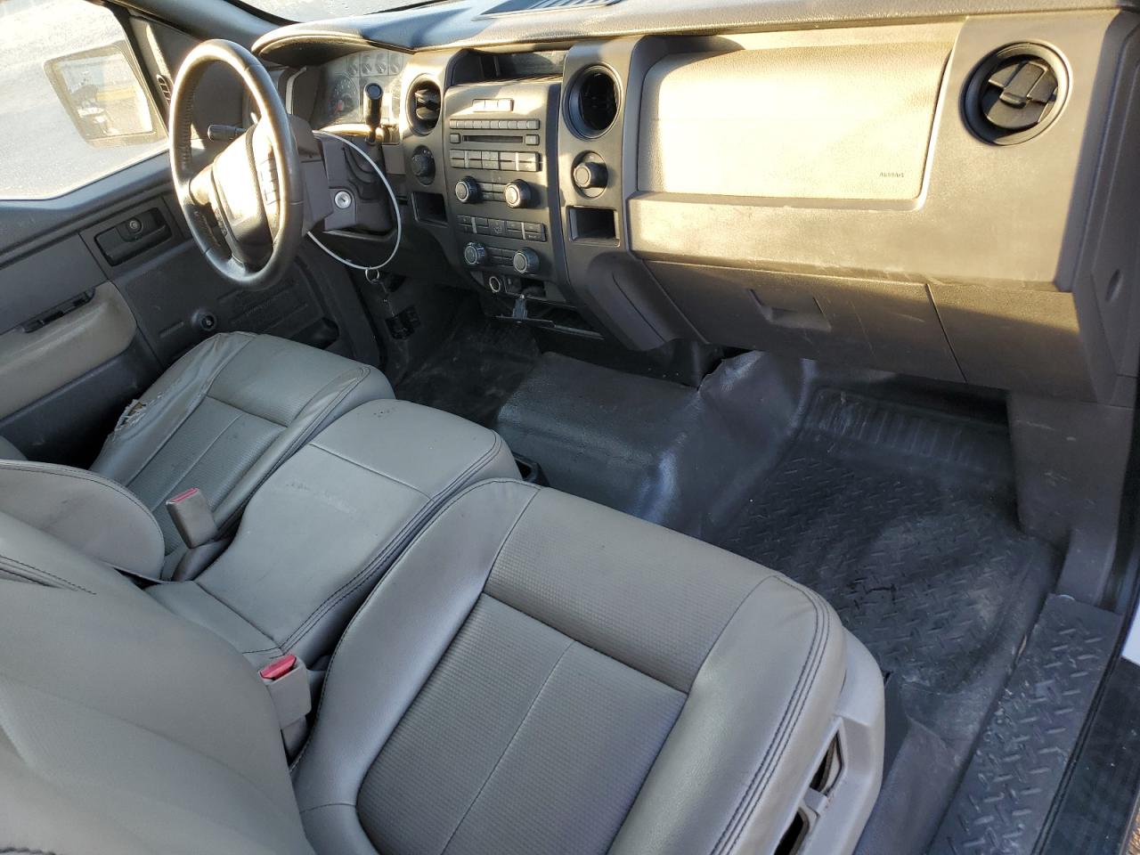 FORD F-150 SUPER CAB