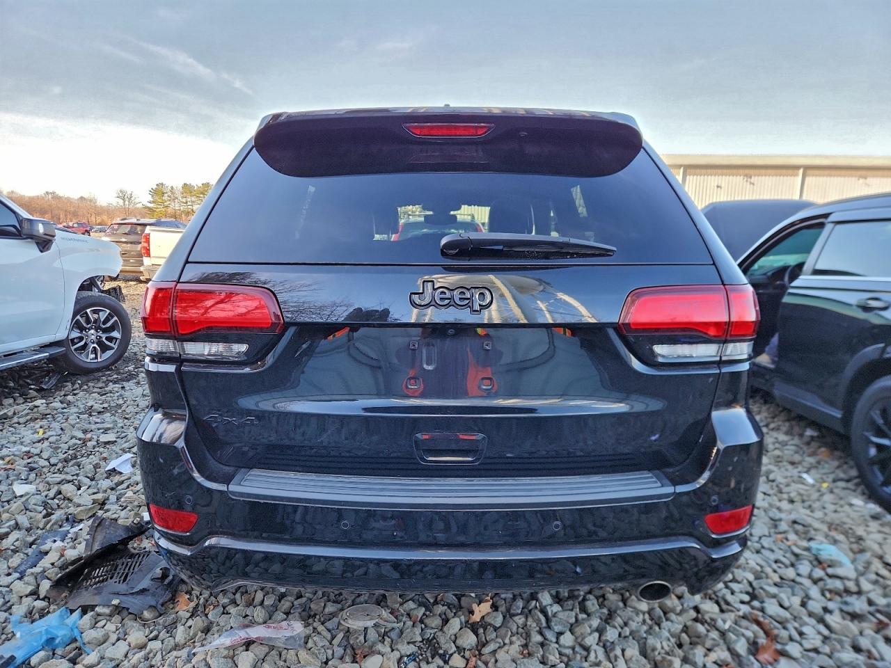 JEEP GRAND CHEROKEE LAREDO