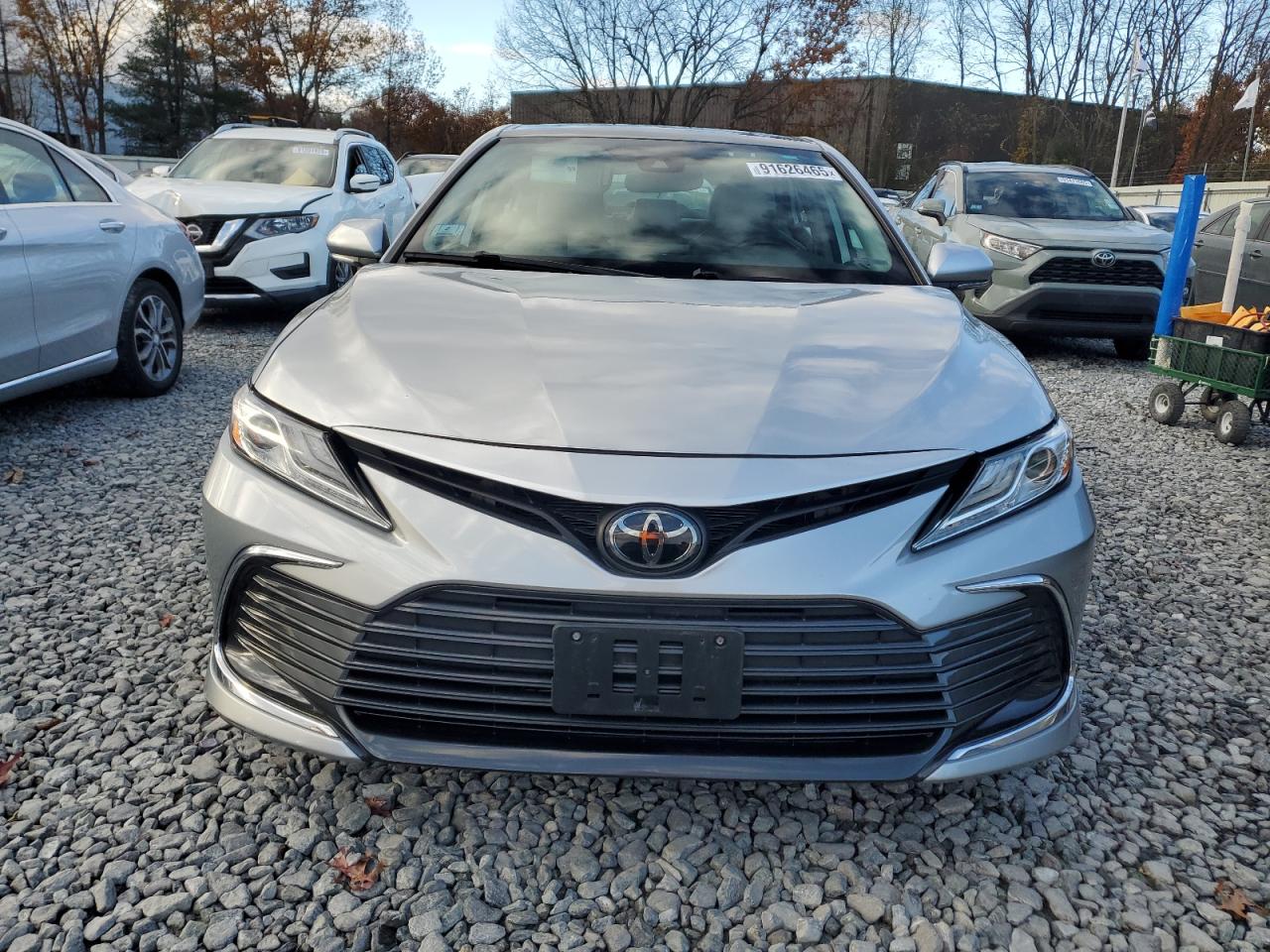 TOYOTA CAMRY XLE