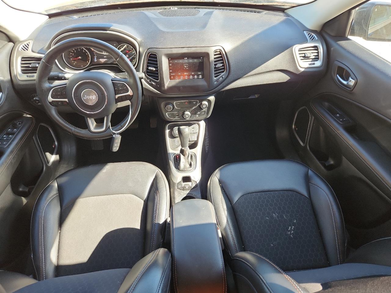 JEEP COMPASS LATITUDE