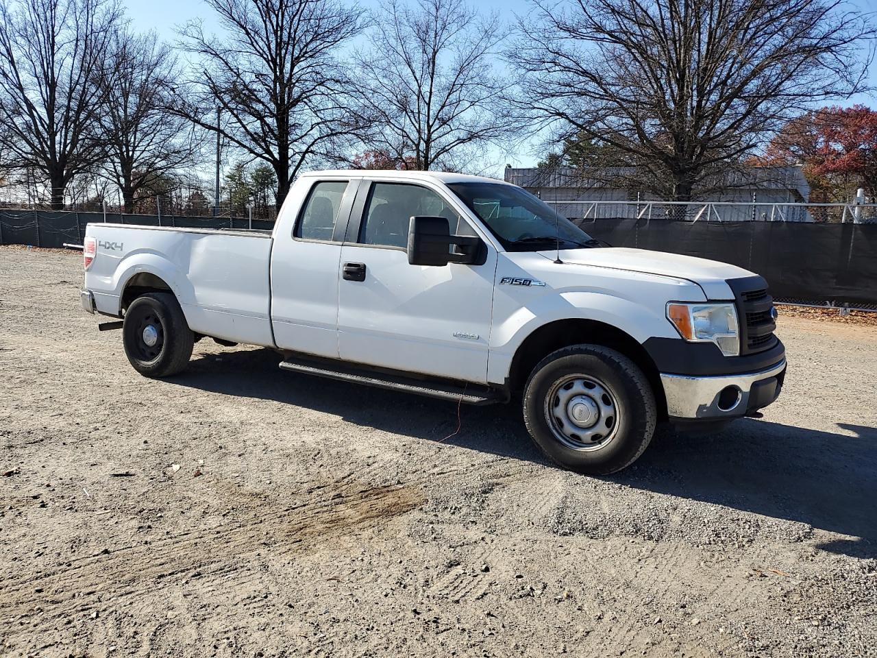 FORD F-150 SUPER CAB