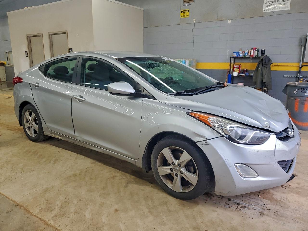 HYUNDAI ELANTRA GLS