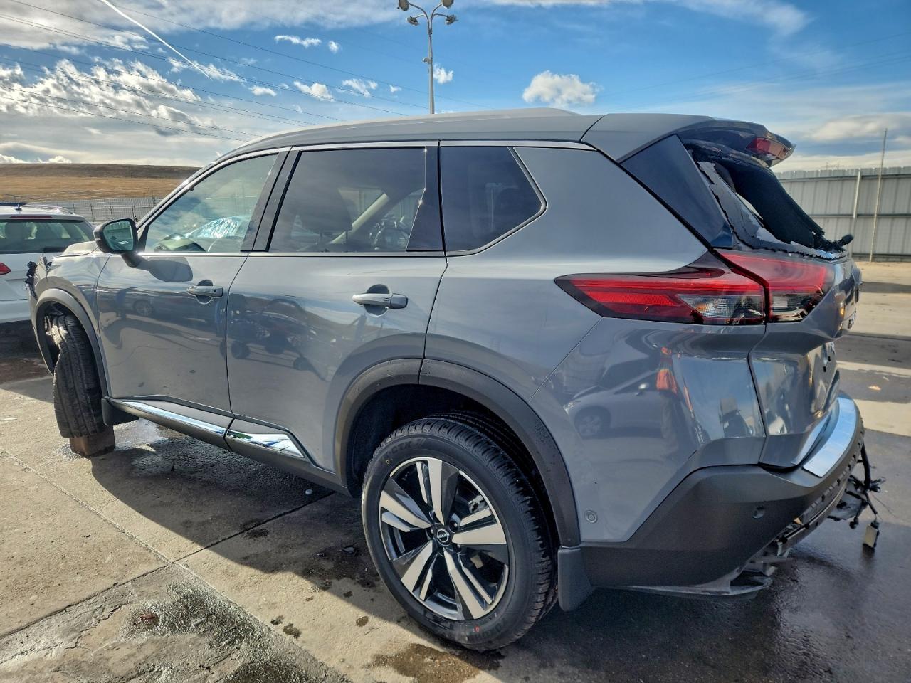 NISSAN ROGUE PLATINUM