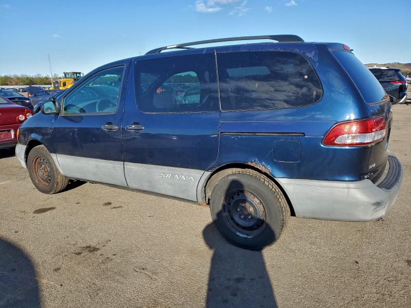 2003 TOYOTA SIENNA LE #3296230483