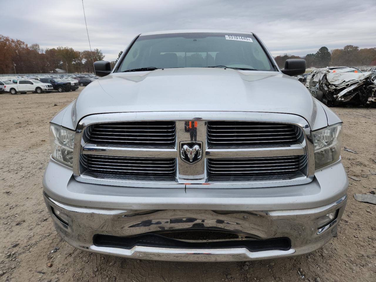 DODGE RAM 1500 SLT