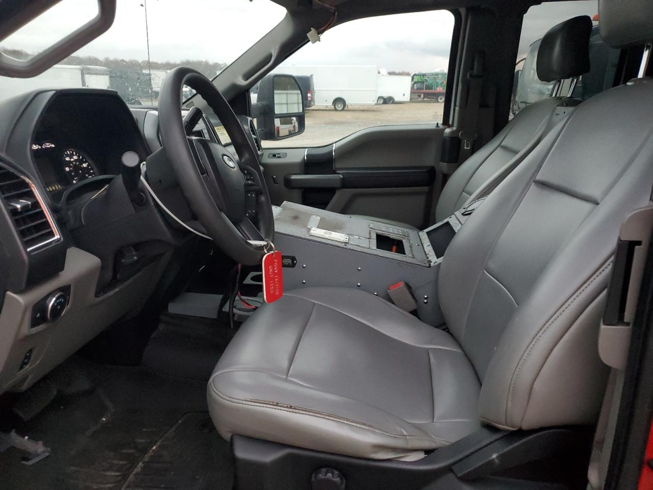 FORD F-550 SUPER DUTY