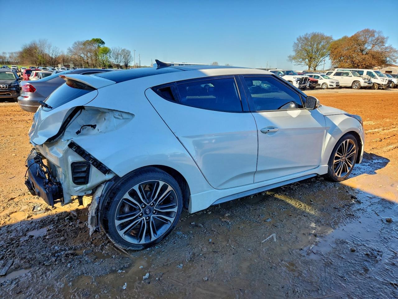 HYUNDAI VELOSTER TURBO
