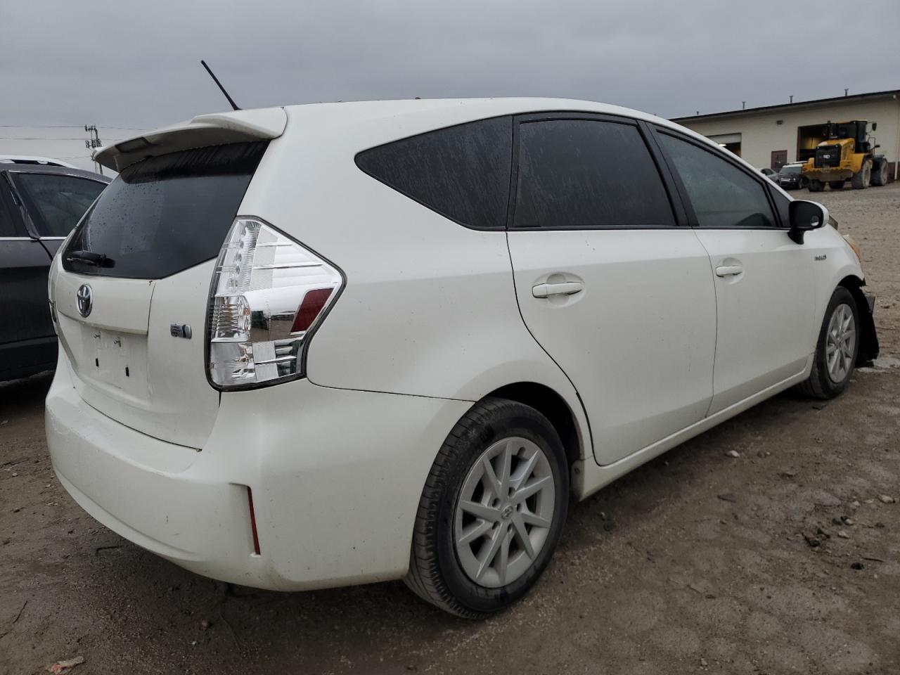 TOYOTA PRIUS V