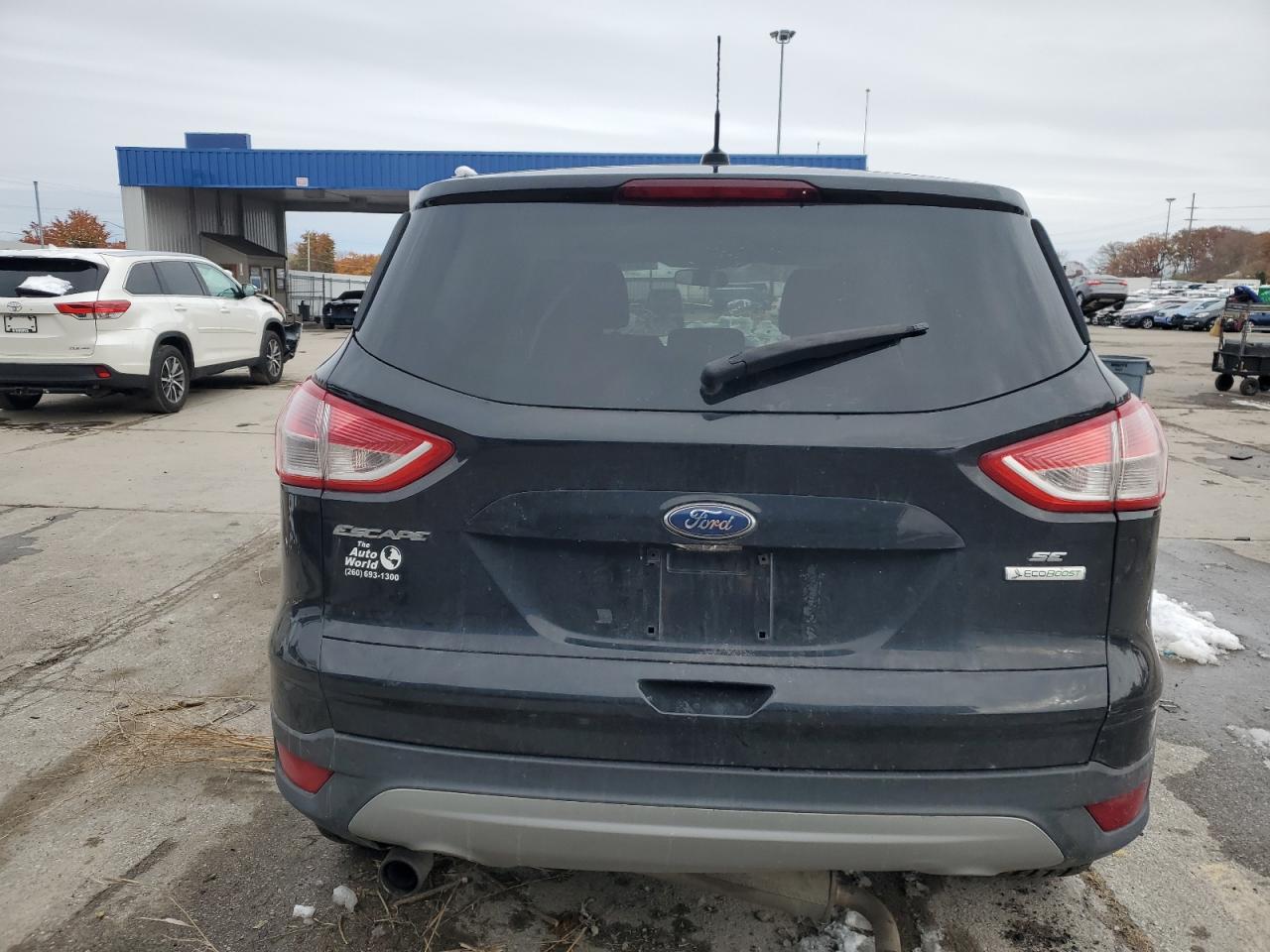 FORD ESCAPE SE