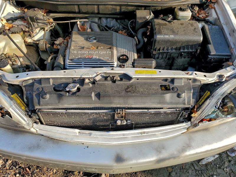 2001 LEXUS RX 300 #3302735025