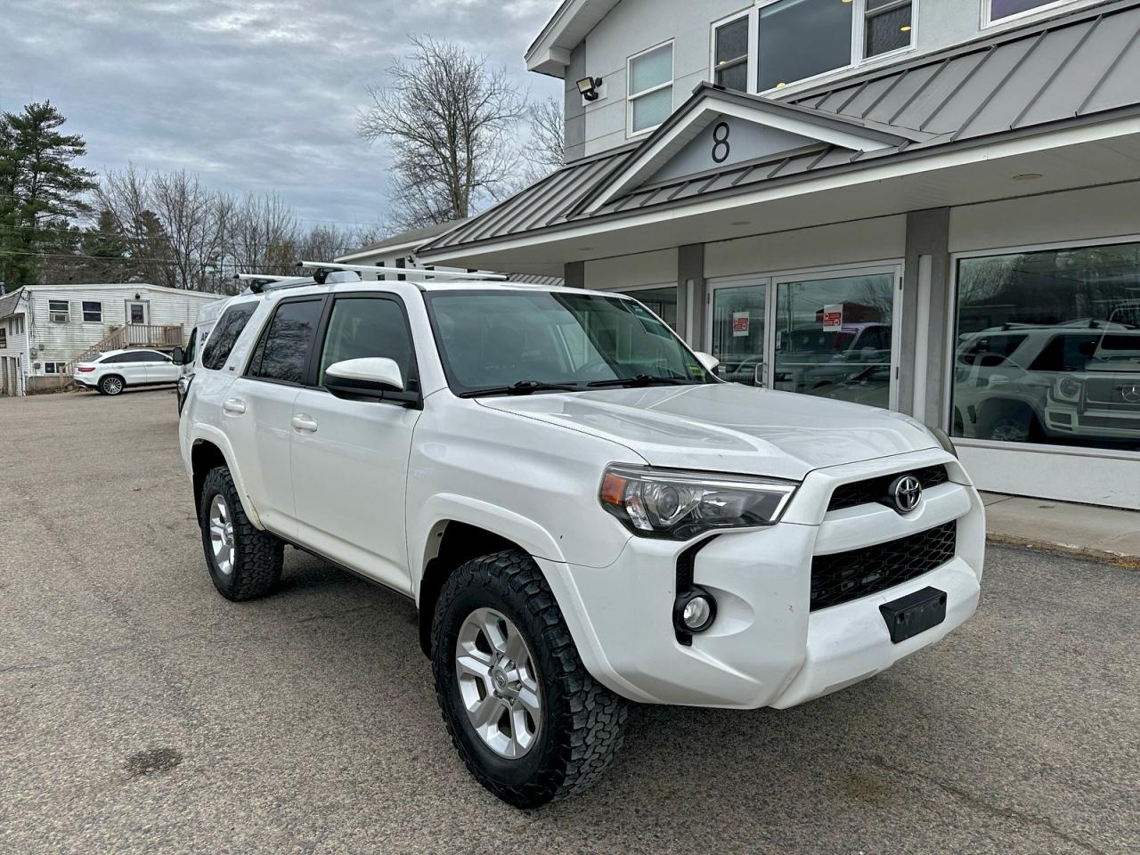 TOYOTA 4RUNNER SR5/SR5 PREMIUM