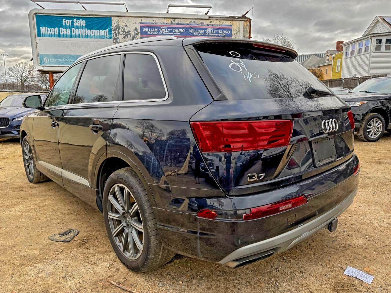 AUDI Q7 PREMIUM PLUS