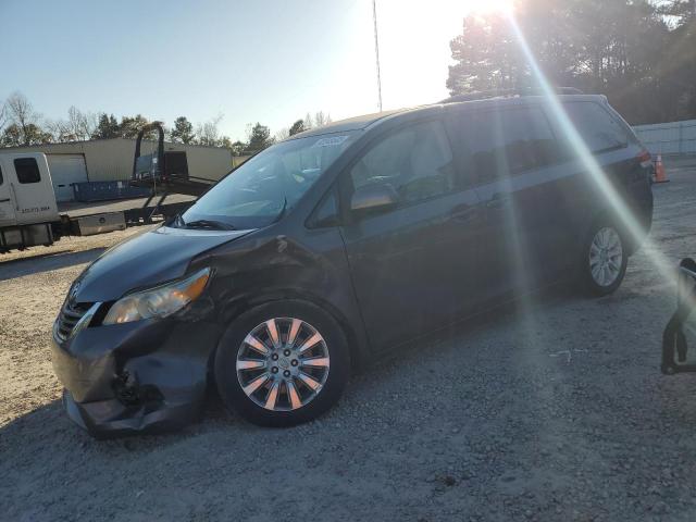 2013 TOYOTA SIENNA LE #3292589872
