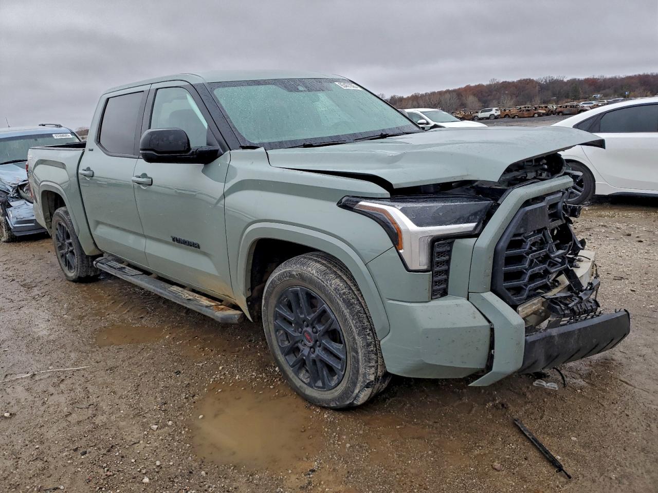 TOYOTA TUNDRA CREWMAX SR
