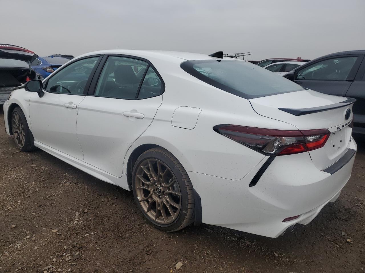 TOYOTA CAMRY SE NIGHT SHADE