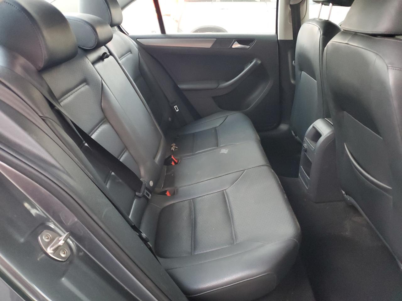 VOLKSWAGEN JETTA TDI