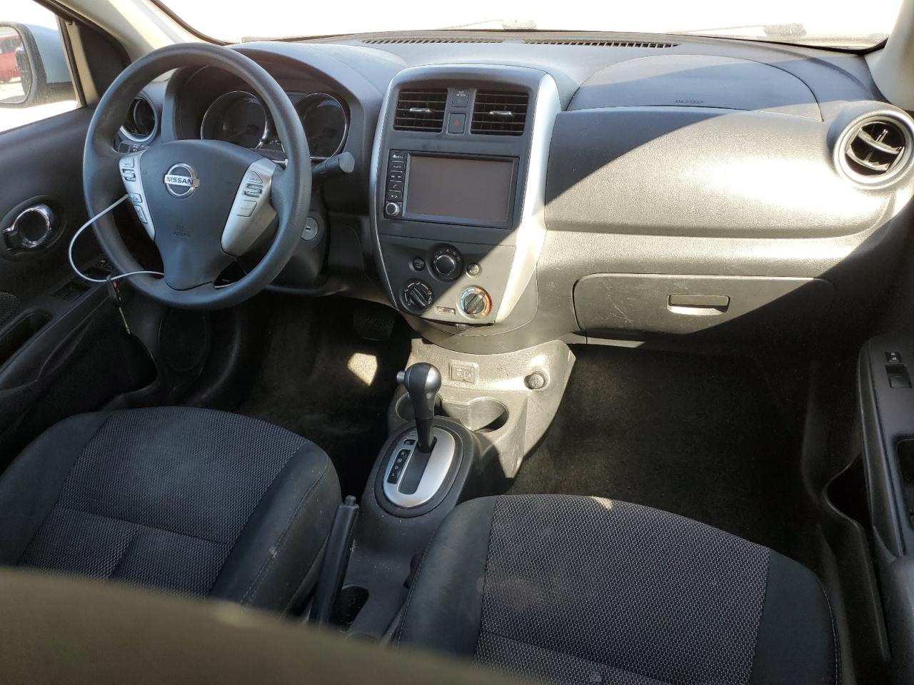 NISSAN VERSA S