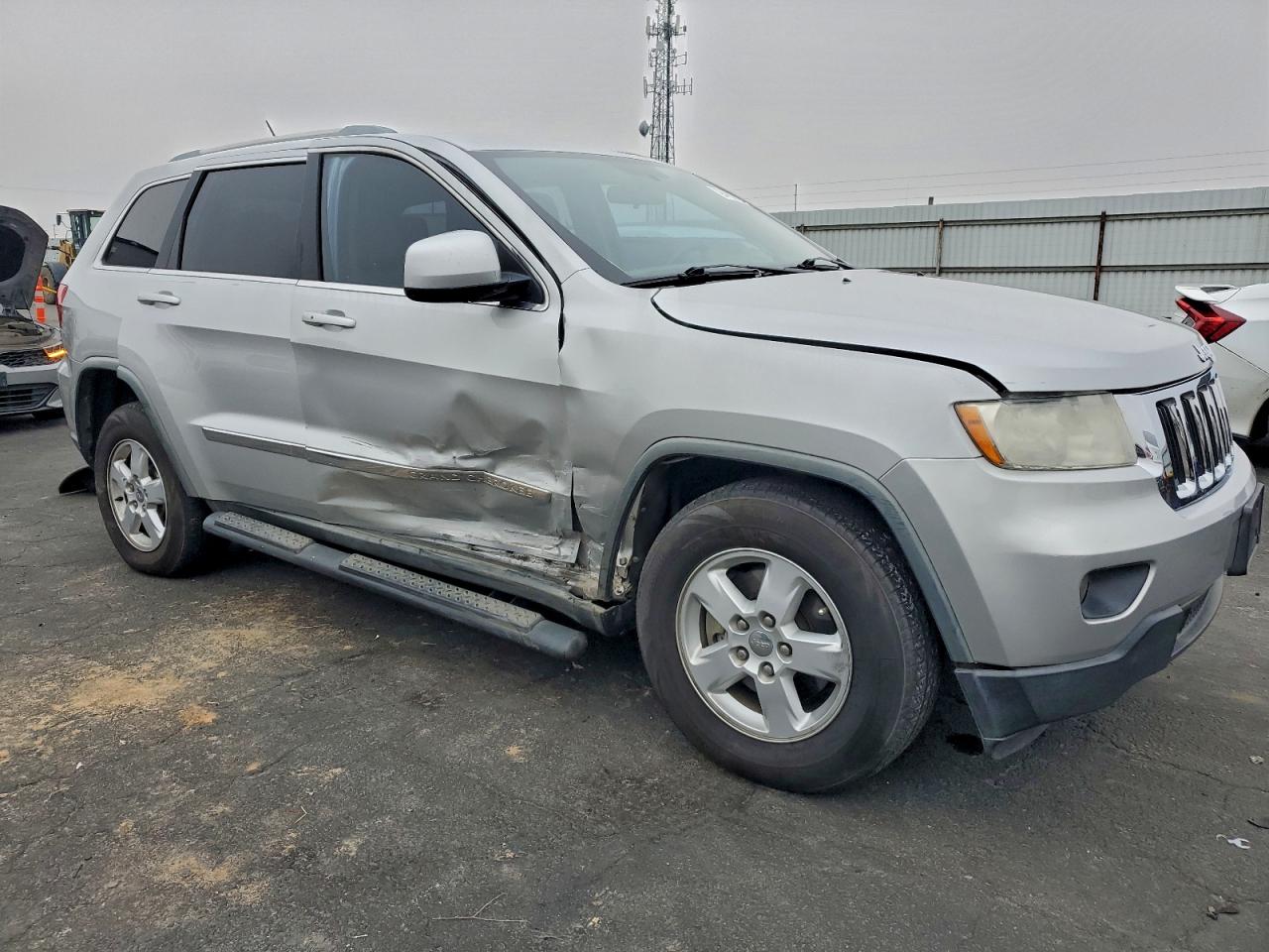 JEEP GRAND CHEROKEE LAREDO