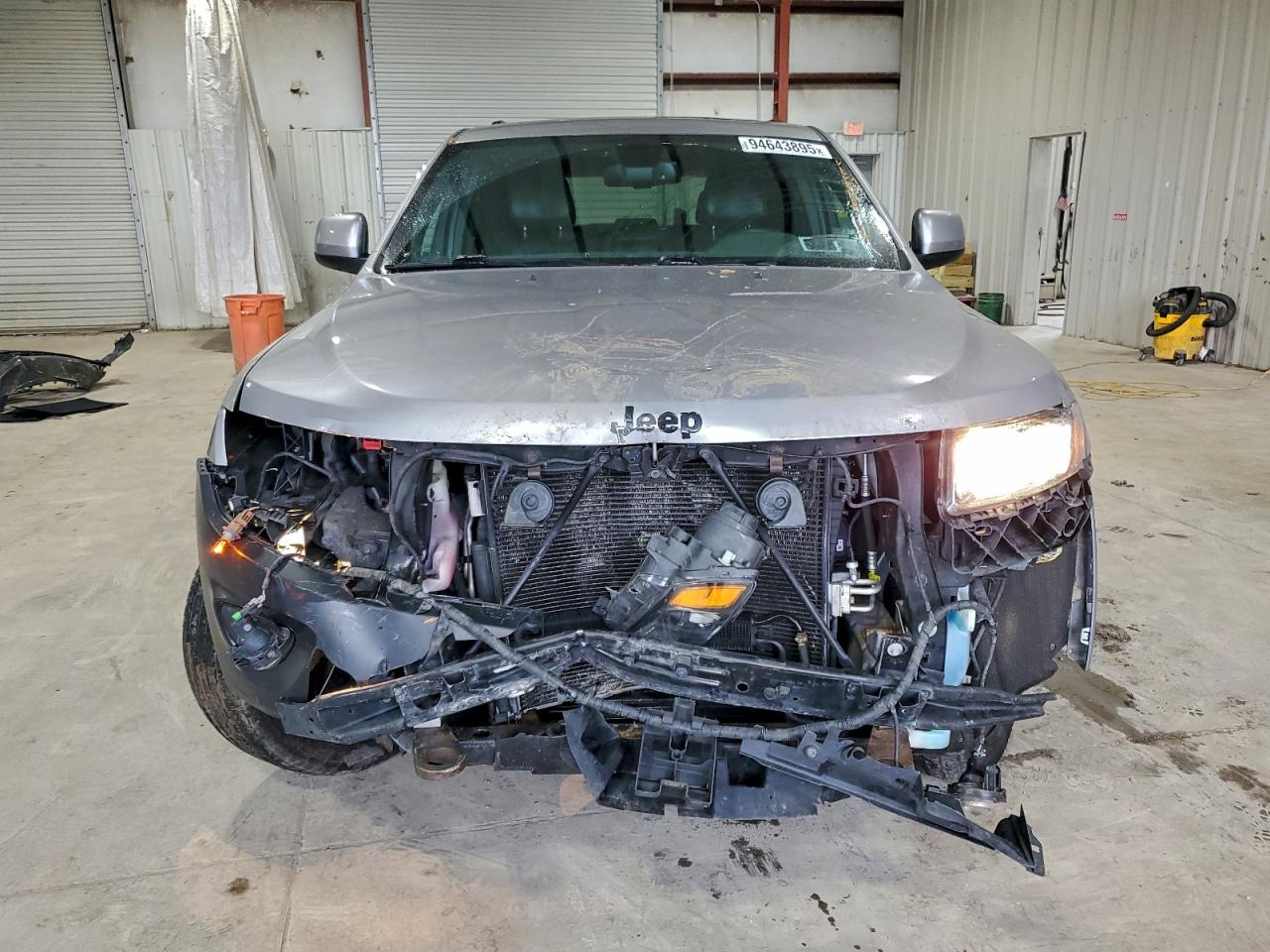 JEEP GRAND CHEROKEE LAREDO