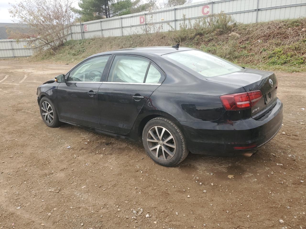 VOLKSWAGEN JETTA SE