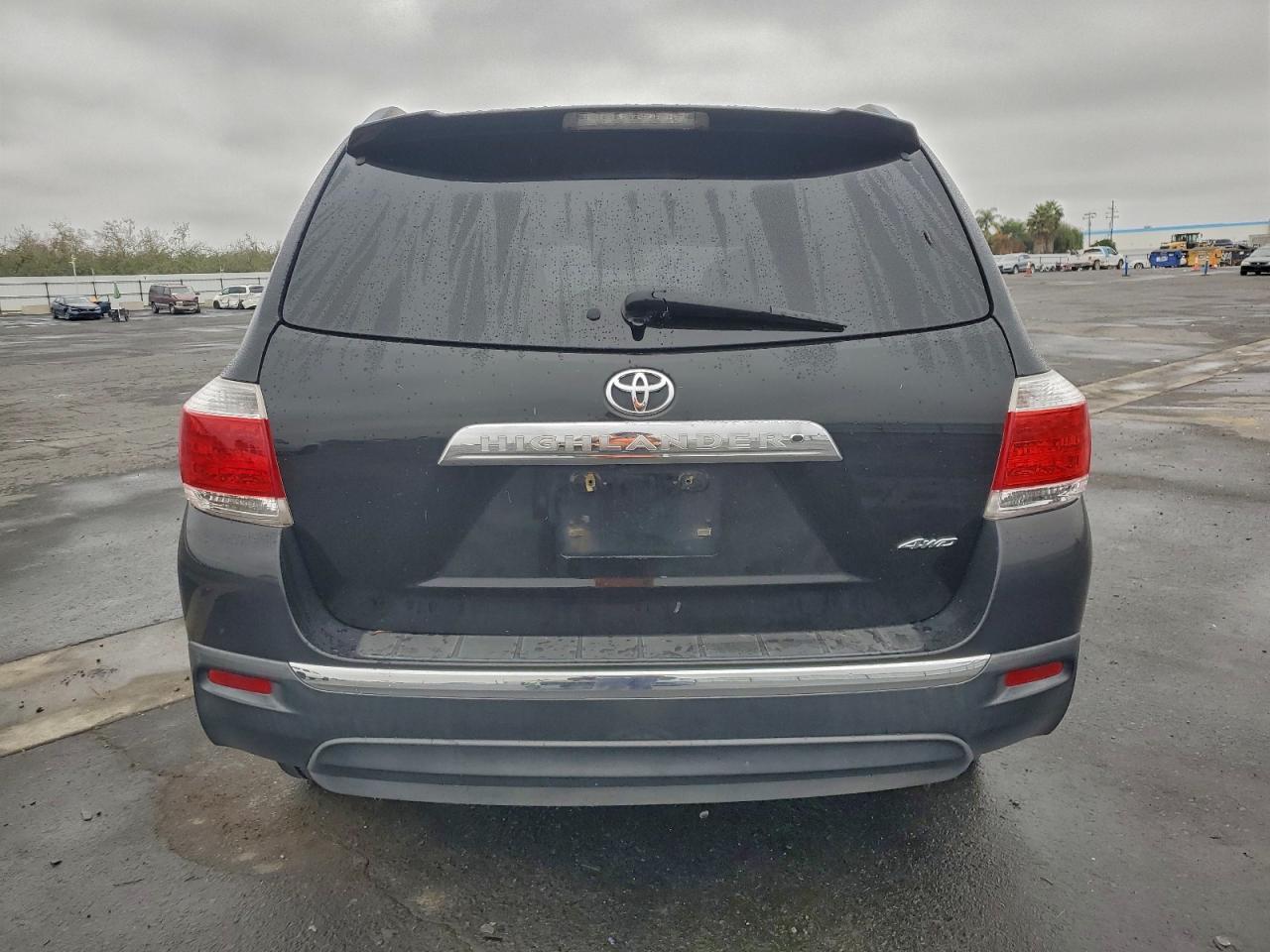 TOYOTA HIGHLANDER LIMITED