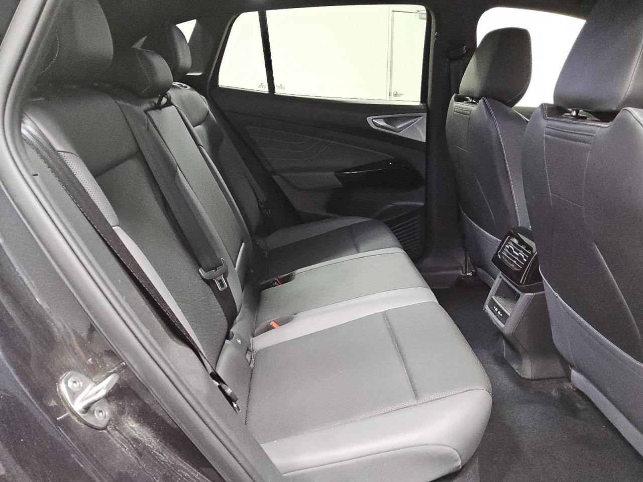 VOLKSWAGEN ID.4 PRO S