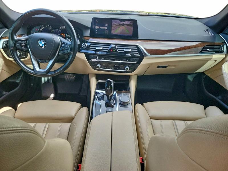 2019 BMW 530 XI #3295922400