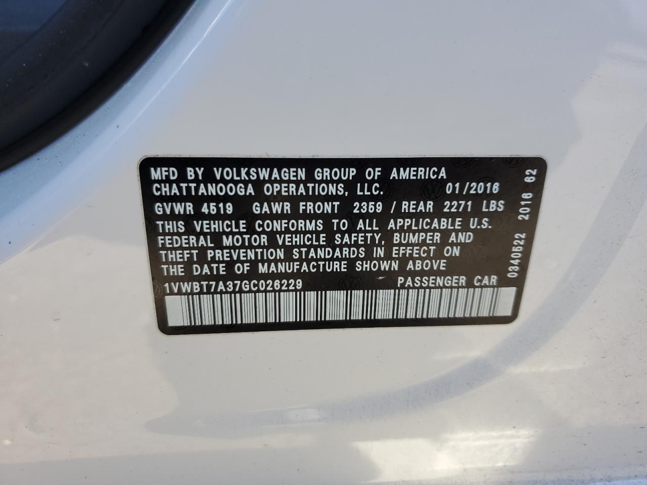 VOLKSWAGEN PASSAT SE