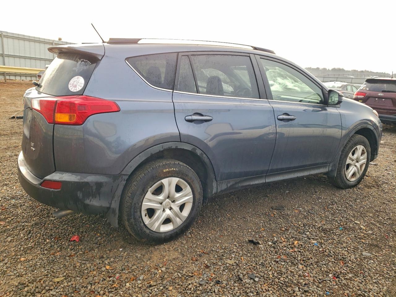 TOYOTA RAV4 LE