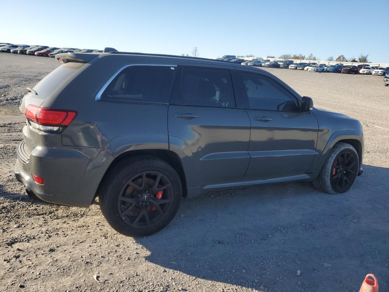 JEEP GRAND CHEROKEE SRT-8
