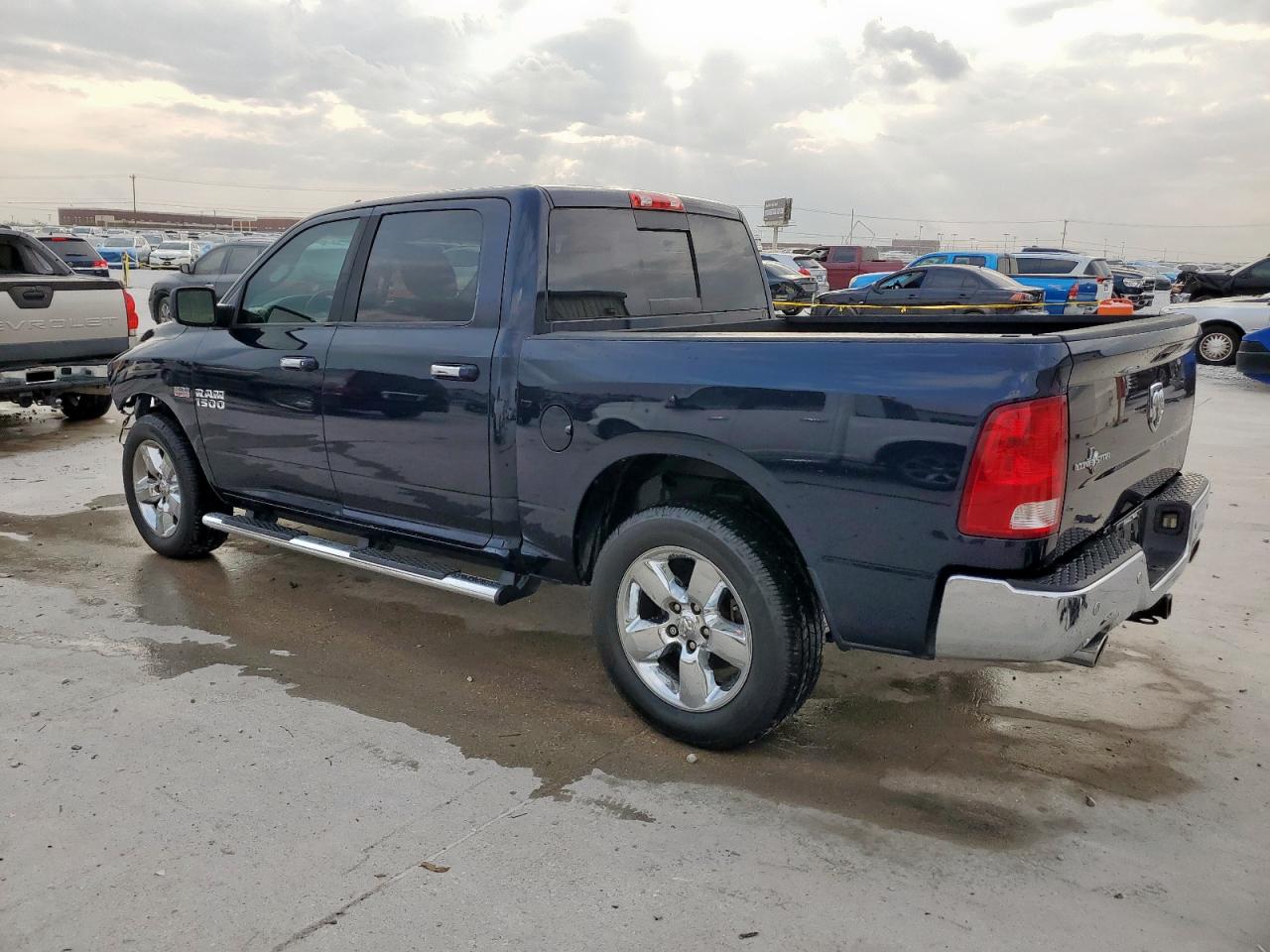 RAM 1500 SLT