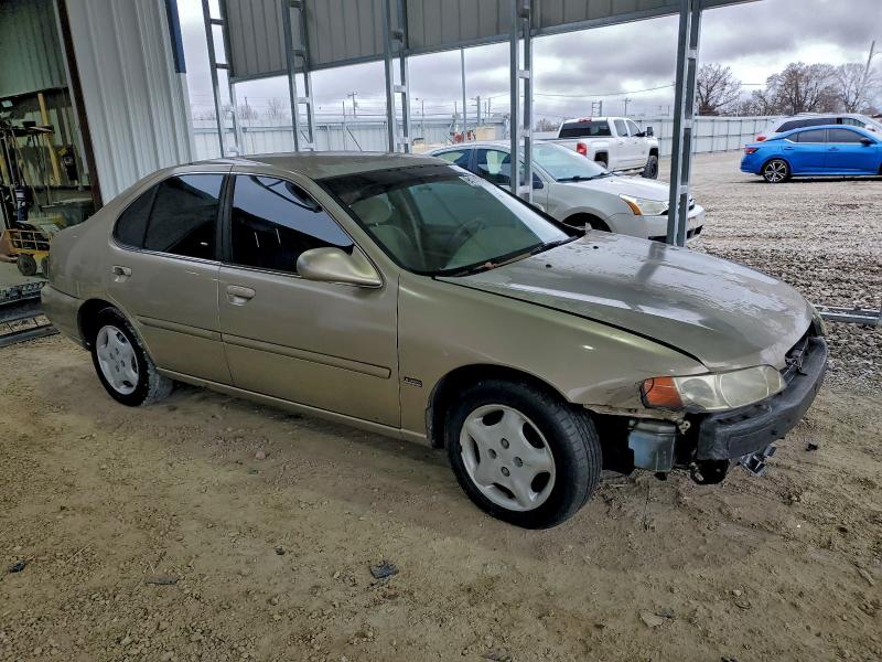 2001 NISSAN ALTIMA XE #3304725990