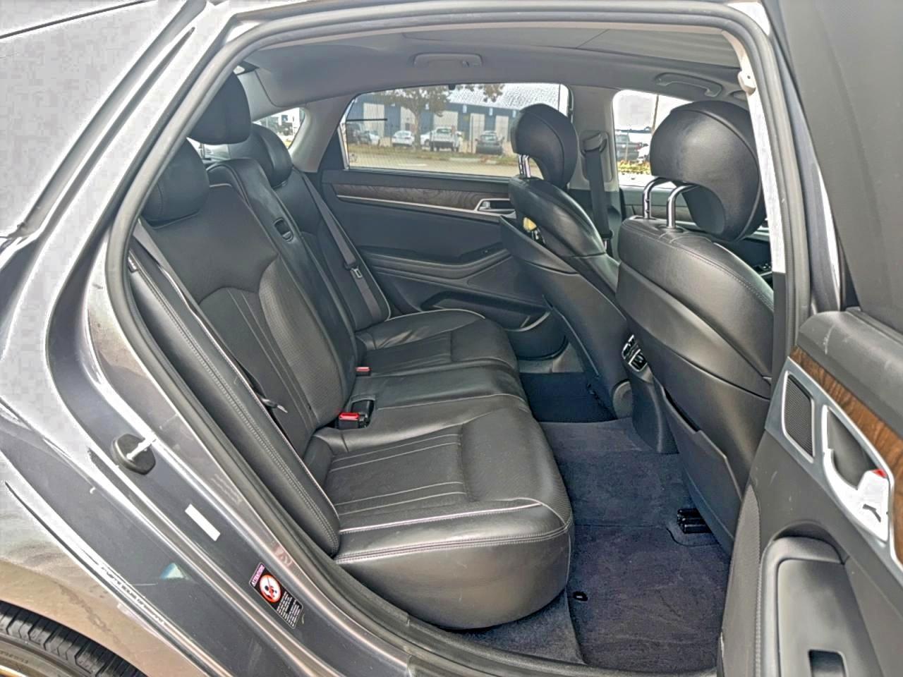 HYUNDAI GENESIS 5.0L