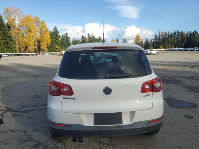 2011 VOLKSWAGEN TIGUAN S #3298202051