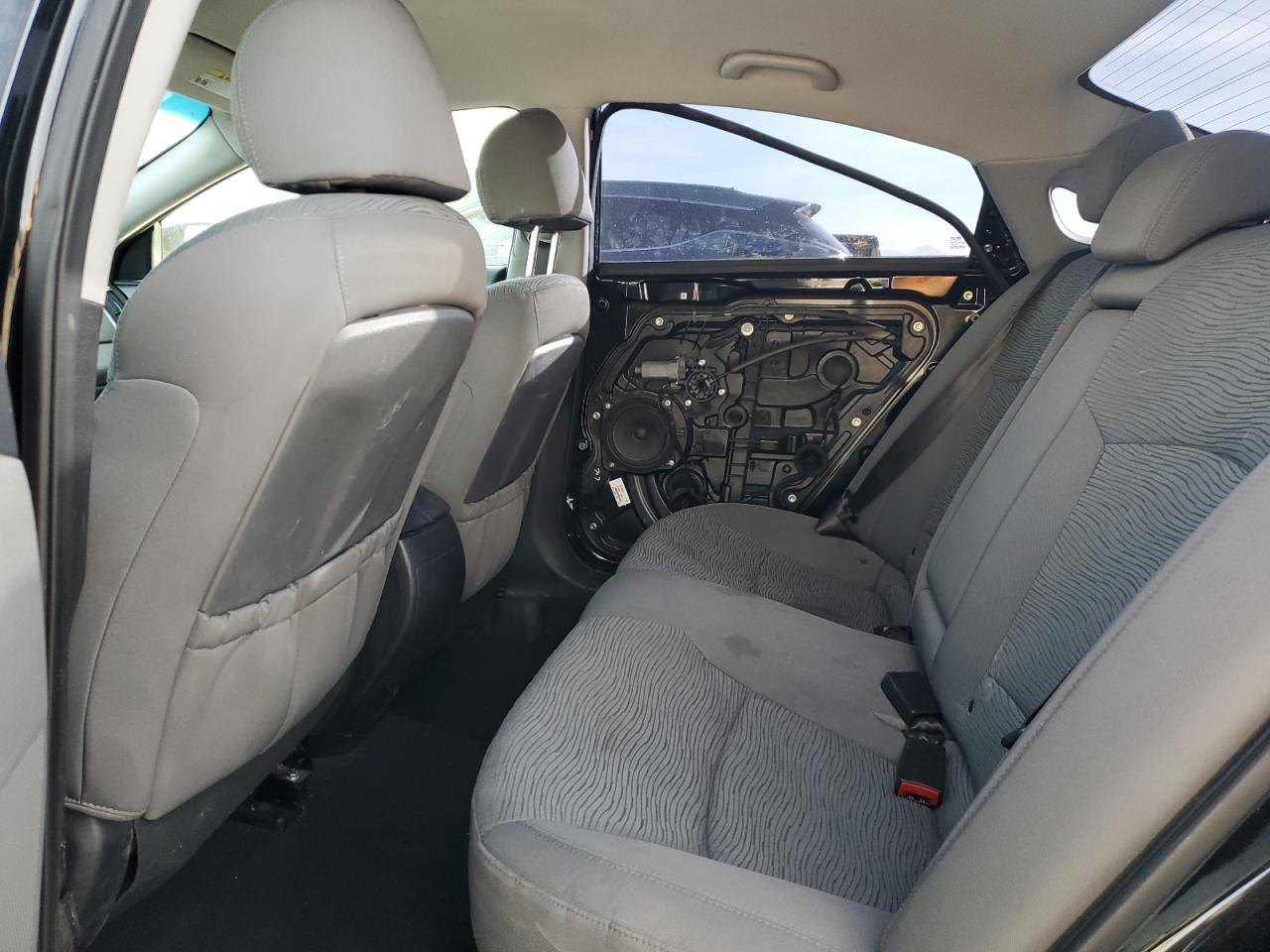 HYUNDAI SONATA HYBRID